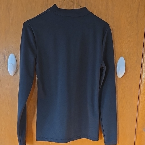 Champion Brand, Black Long Sleeve L. Boys  Rash Gard Size L. - Picture 4 of 4